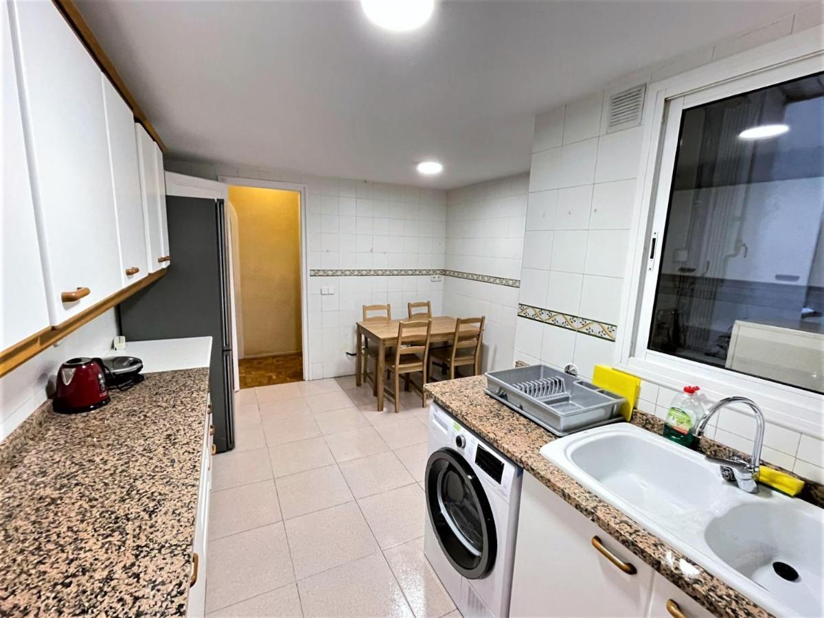 Villarroel Habitaciones Barcelona Ngoại thất bức ảnh