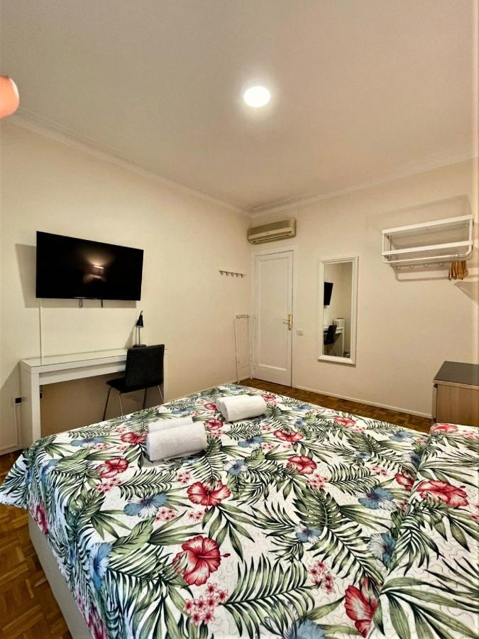 Villarroel Habitaciones Barcelona Ngoại thất bức ảnh