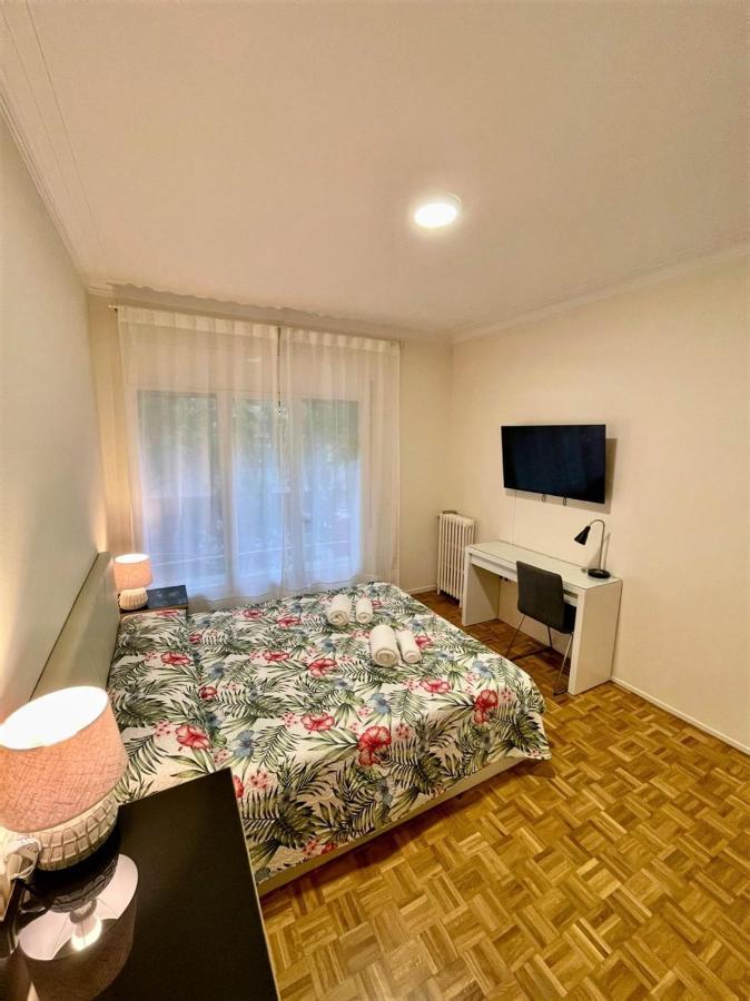 Villarroel Habitaciones Barcelona Ngoại thất bức ảnh