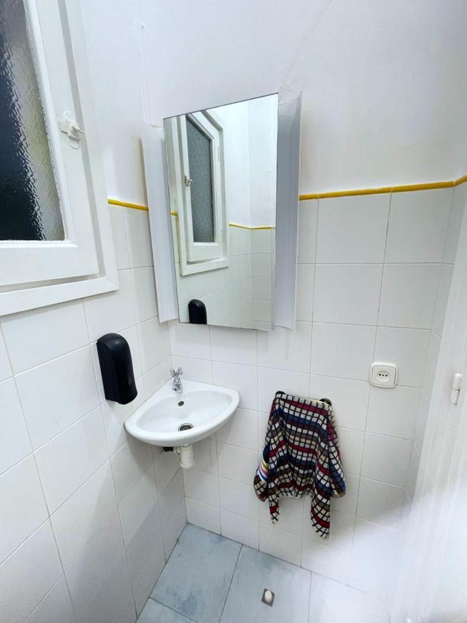Villarroel Habitaciones Barcelona Ngoại thất bức ảnh